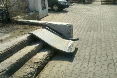 Странный пандус на пересечении улиц Павловича - Гамарника в Хабаровске Алексей Пыхов